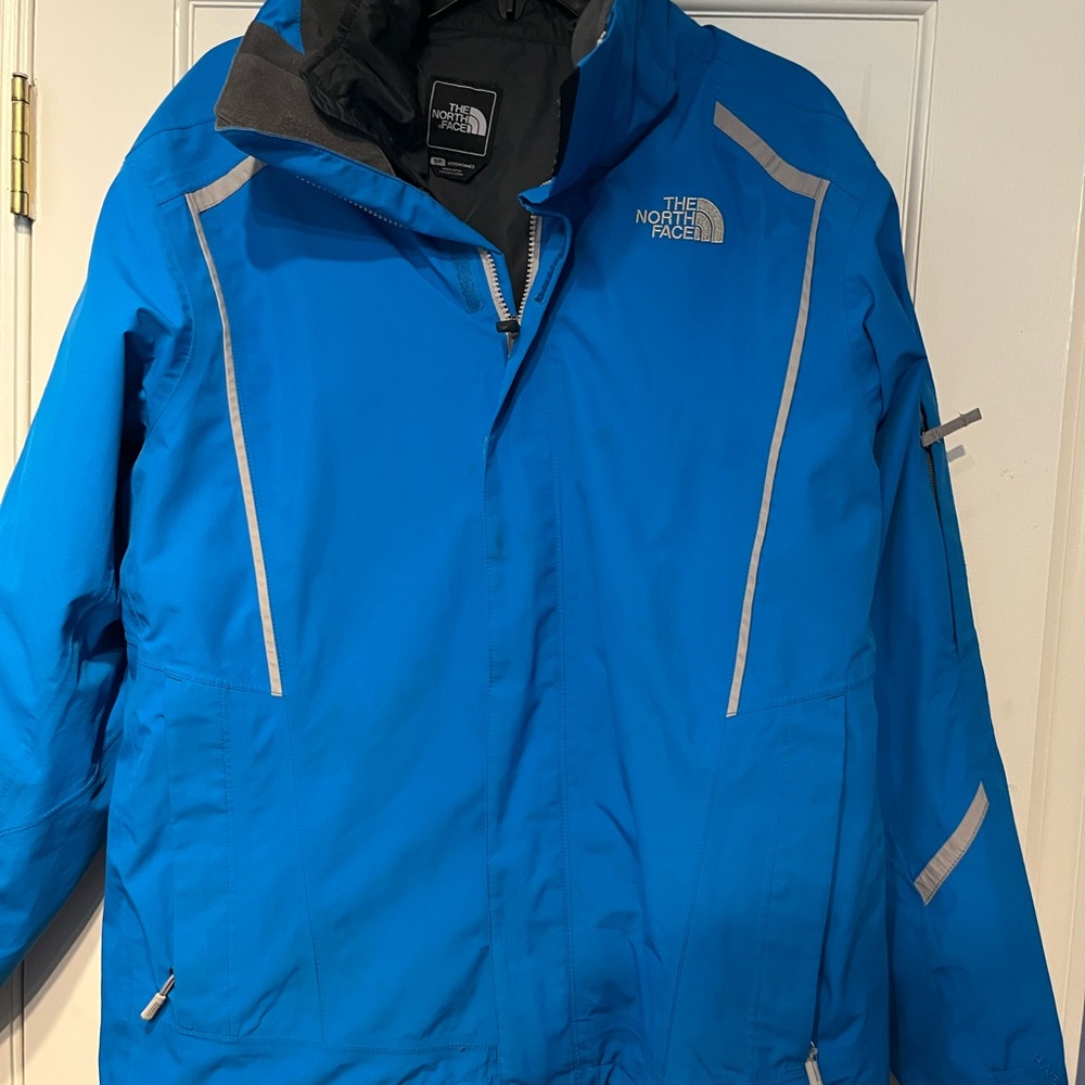 The North Face Men's Vibrant Blue Ski Jacket 3 in 1 HyVent - Travel in Layers!